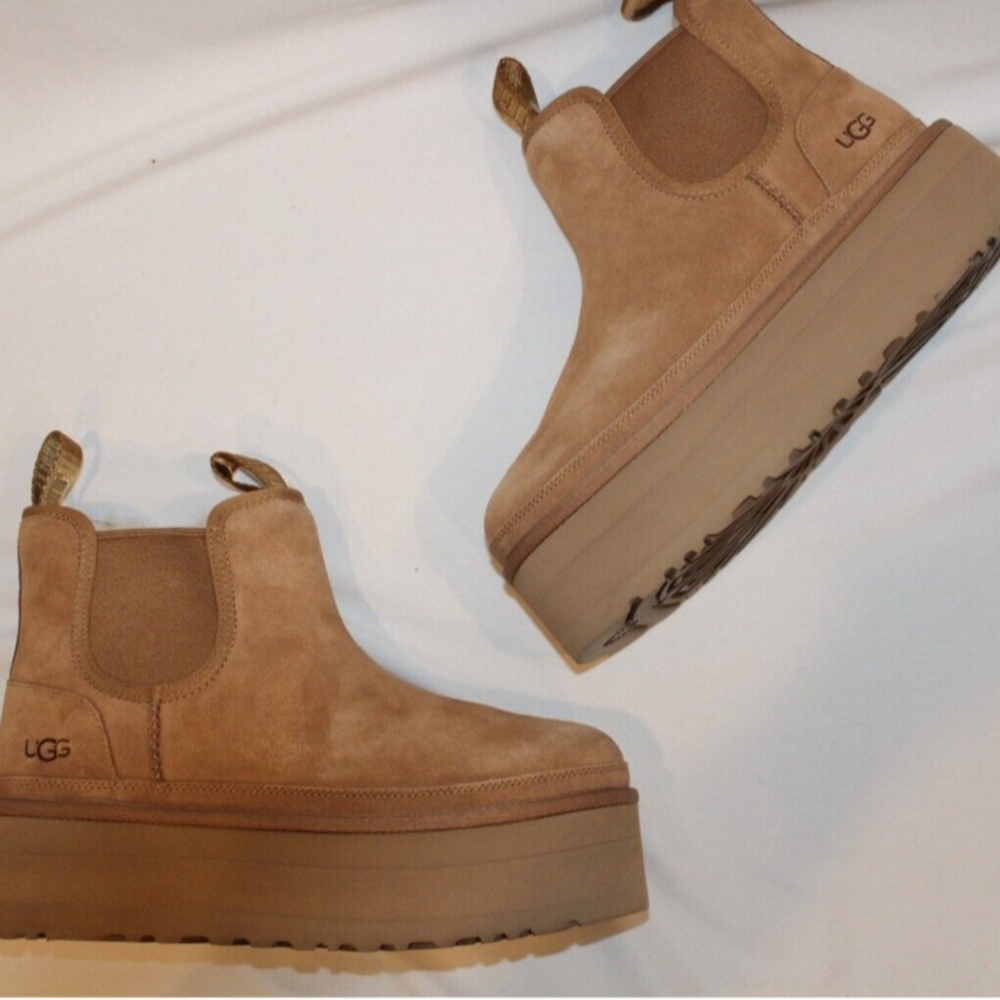 UGG Tan Suede Platform Boots - Picture 4 of 5